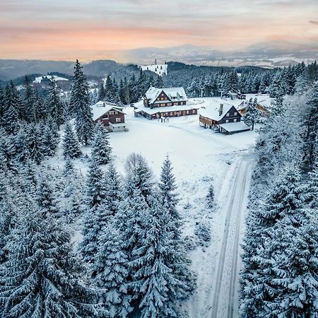 Horsky Hotel Paprsek Staré Město Esterno foto