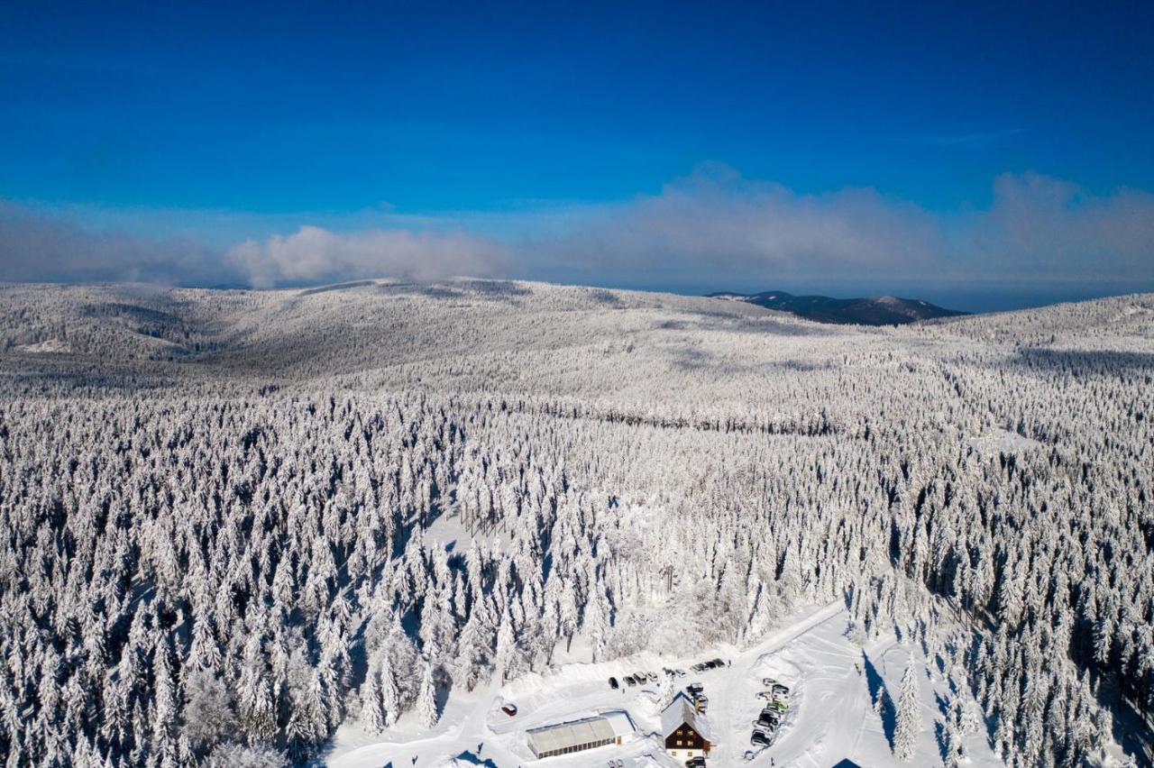 Horsky Hotel Paprsek Staré Město Esterno foto