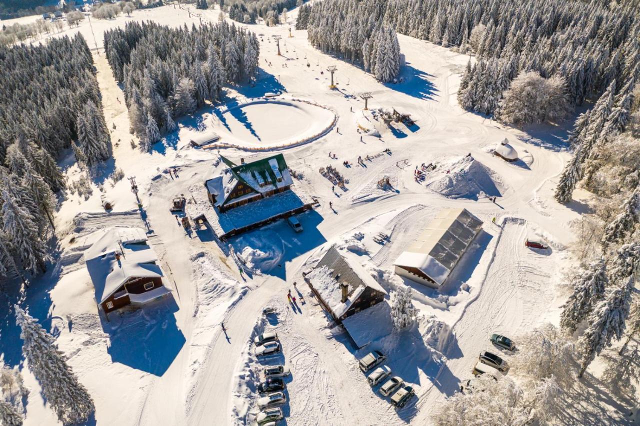 Horsky Hotel Paprsek Staré Město Esterno foto