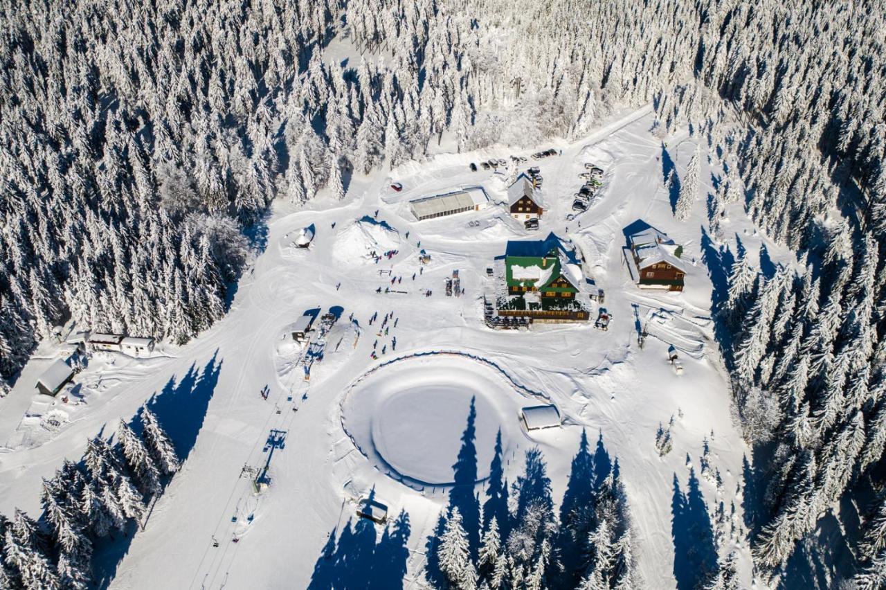 Horsky Hotel Paprsek Staré Město Esterno foto