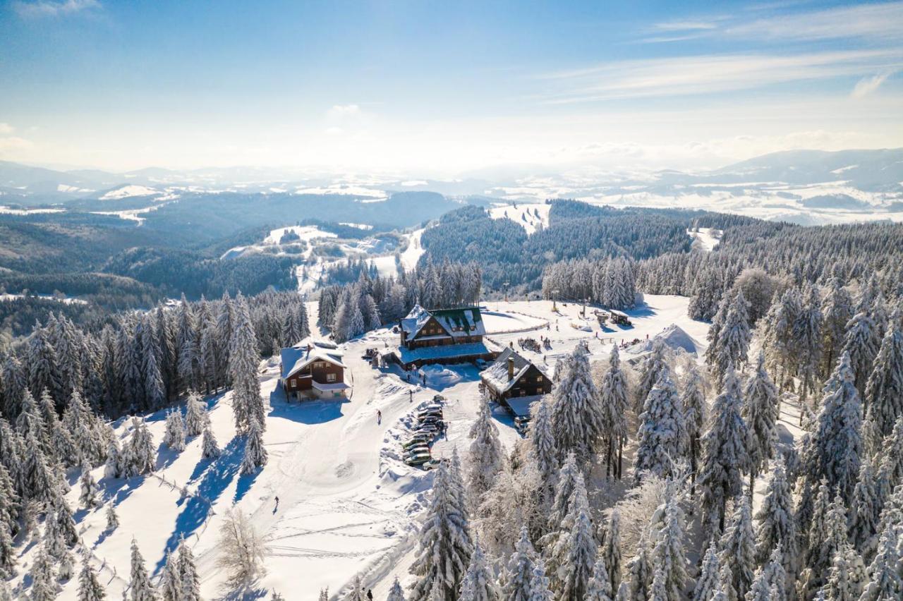 Horsky Hotel Paprsek Staré Město Esterno foto