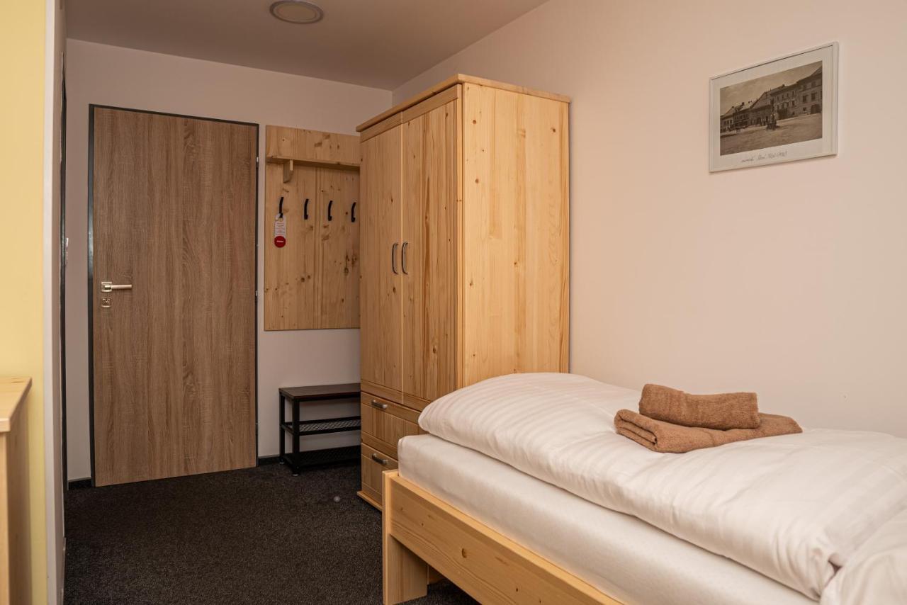 Horsky Hotel Paprsek Staré Město Esterno foto