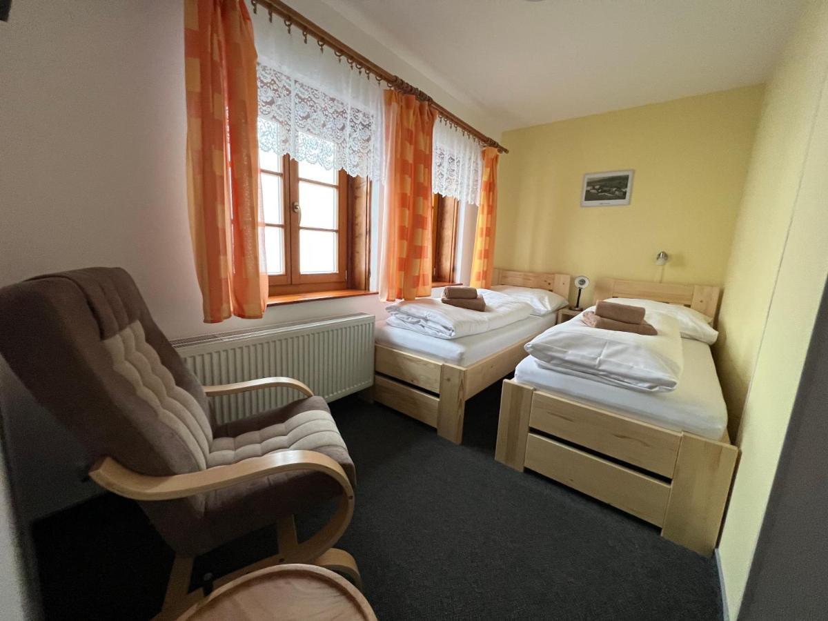 Horsky Hotel Paprsek Staré Město Esterno foto