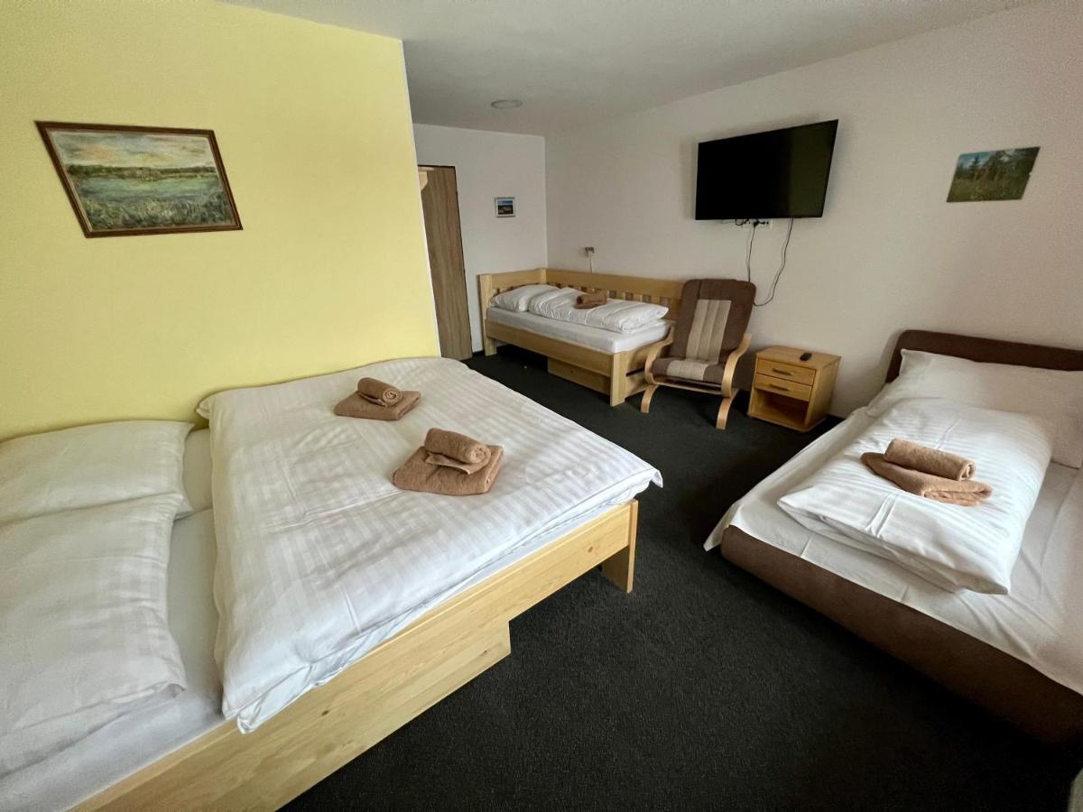 Horsky Hotel Paprsek Staré Město Esterno foto